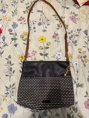 Black and White Patterned Fossil Crossbody Shoulder Bag